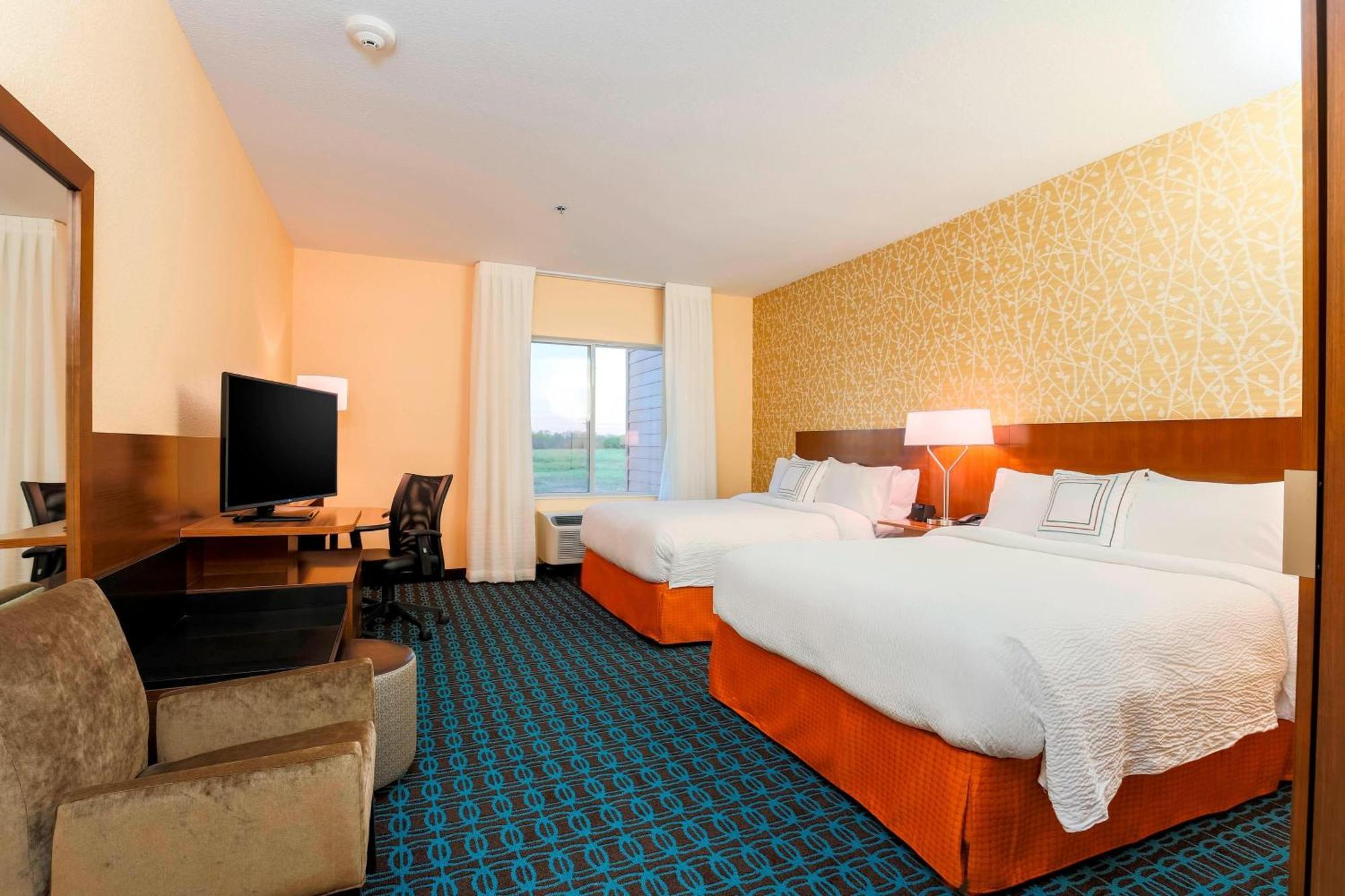 Fairfield Inn & Suites By Marriott Pleasanton Bagian luar foto